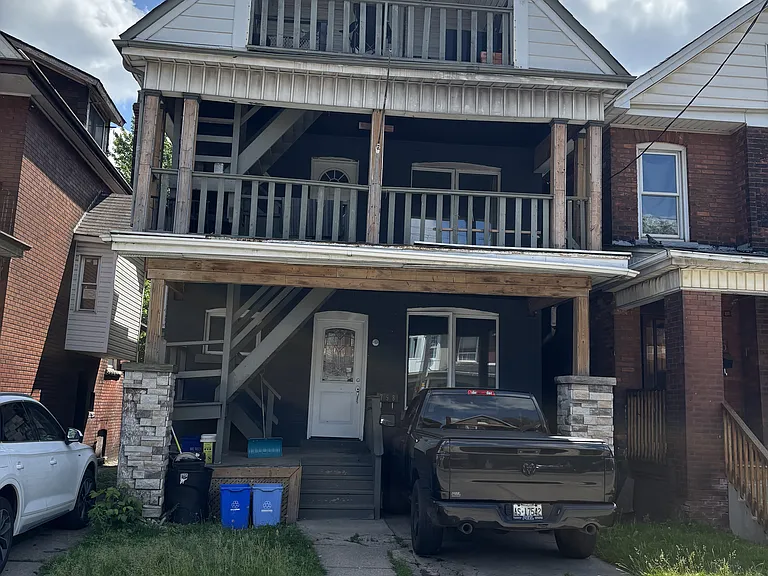 758 Cannon St E #2 — Photo 2