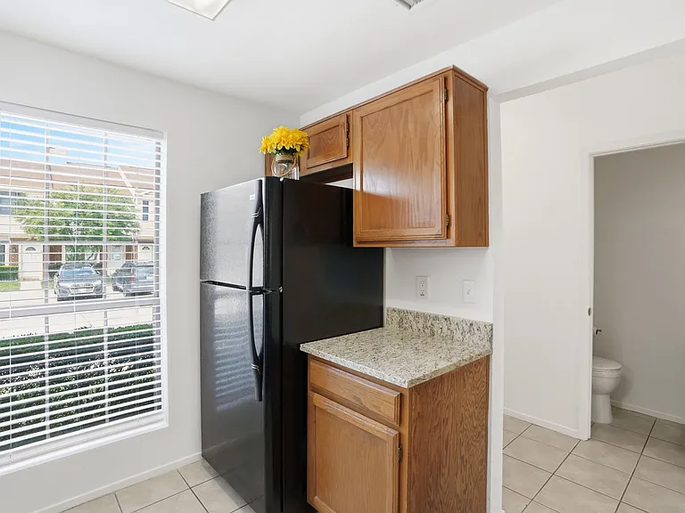 204 Samuel Blvd #I-3 — Photo 6