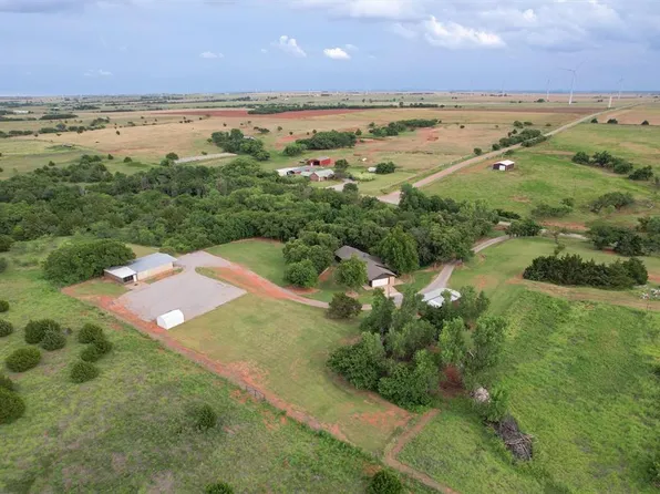 22117 E 1250th Rd, Rocky, OK 73661