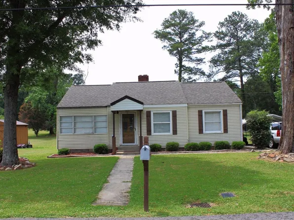 530 Gay Rd, Bessemer, AL 35023