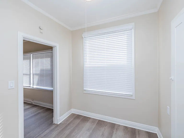 226 Athol — Photo 12