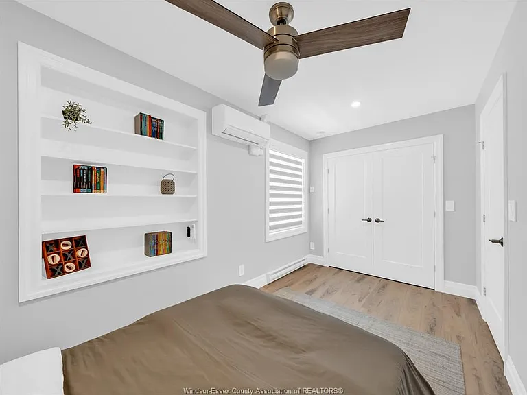 675 Bedford St #B — Photo 11