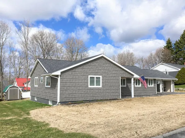66 Hillside Street, Presque Isle, ME 04769
