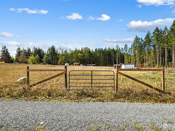 3rd image of 41320 80th Avenue E