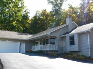 N5959 Apple Blossom Trl, Onalaska, WI 54650