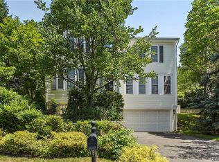 22 Belle Fair Rd, Pt Chester, NY 10573