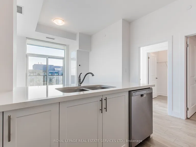 470 Dundas St E #1211 — Photo 10