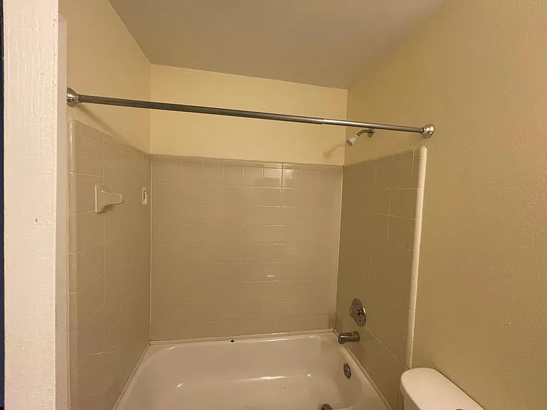 1307 Azalea Way — Photo 15