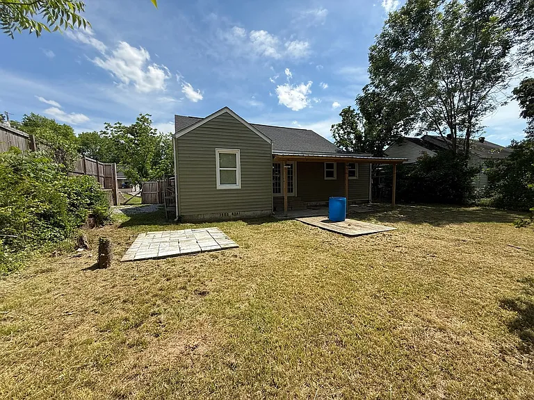 1505 Truman Ave — Photo 15