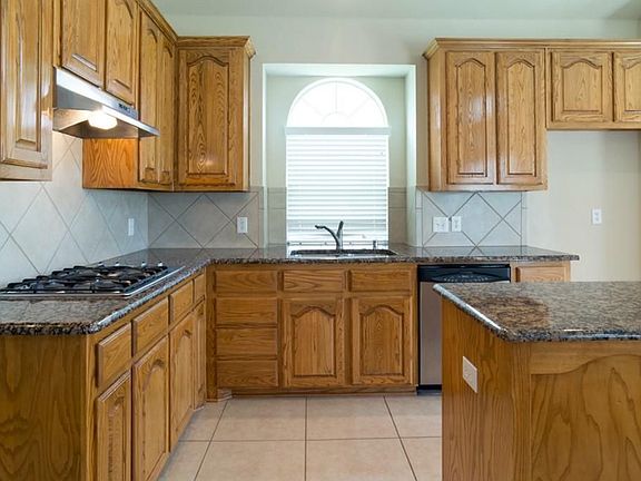 3rd image of 13953 Badger Creek Dr