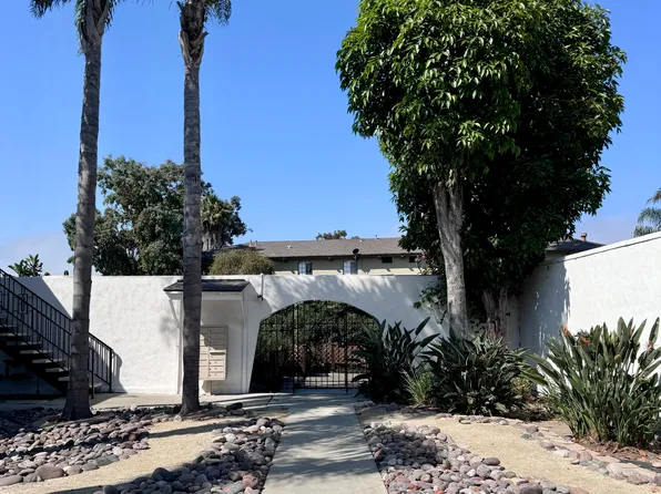 554 Greenbrier Dr APT 2, Oceanside, CA 92054