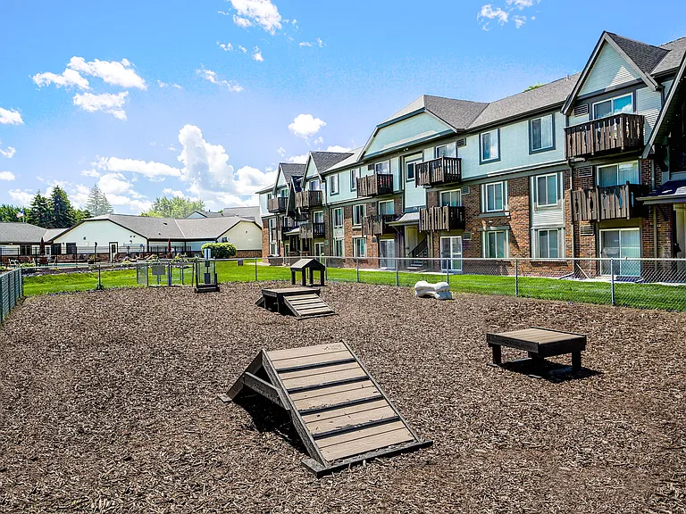 Creekwood Apartments Dog Park