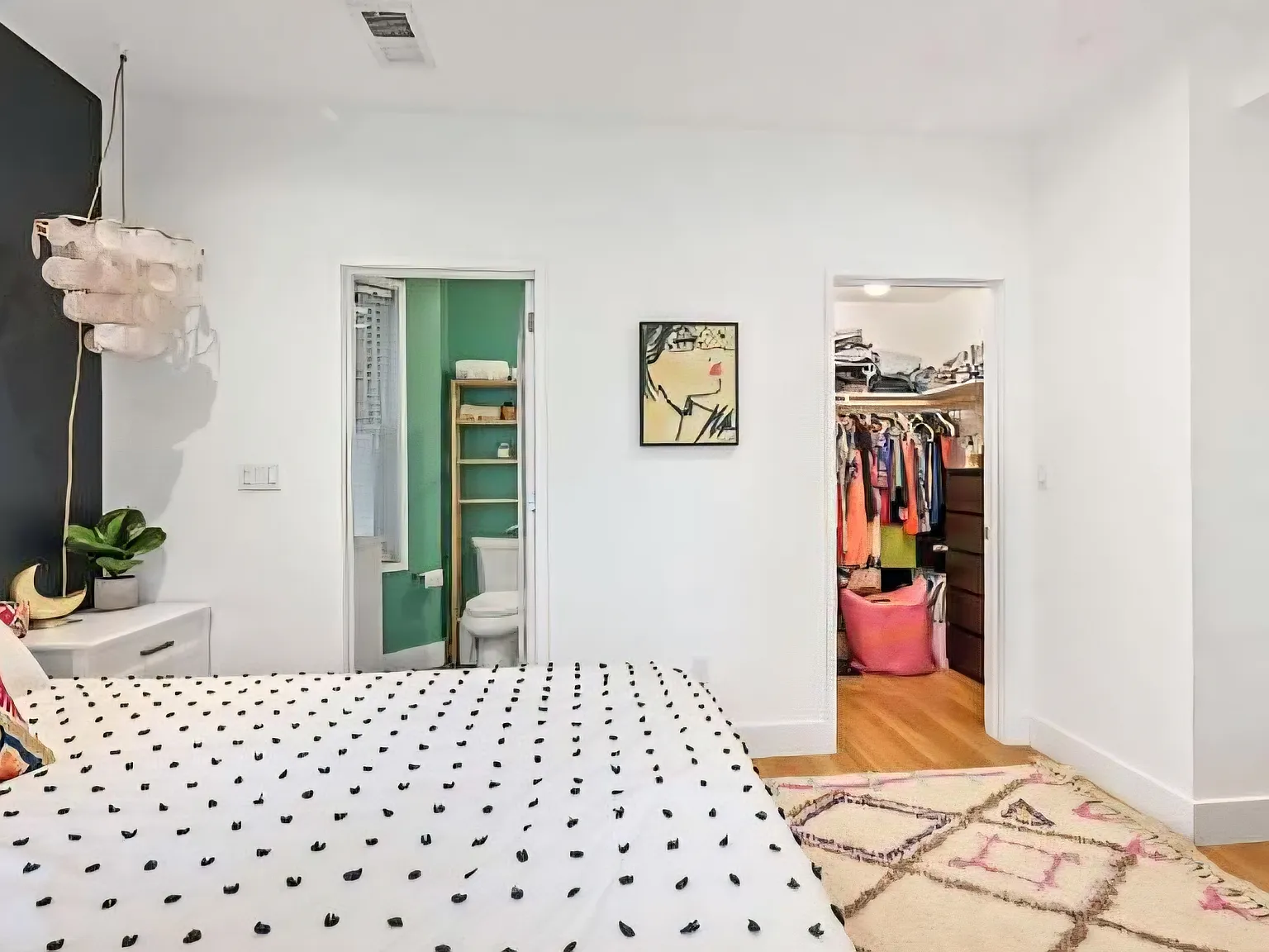2 bed, 888 sqft, $1,900 — Photo 3