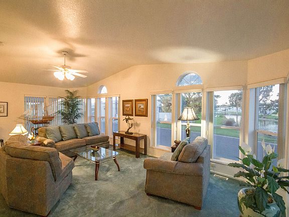 7131 Santa Barbara - Living Room