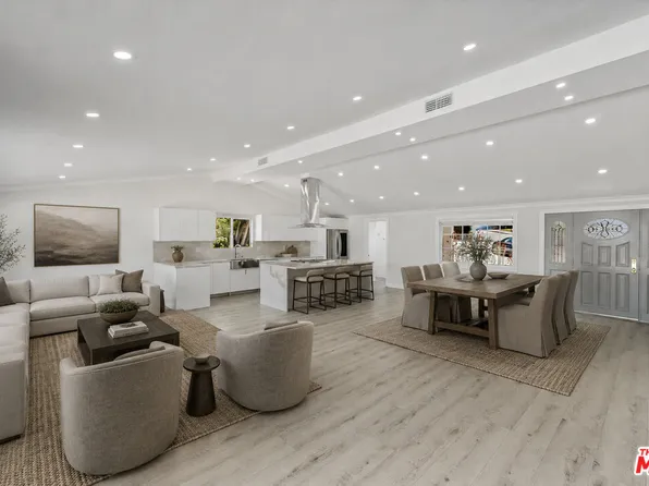 20859 Exhibit Pl, Woodland Hills, CA 91367