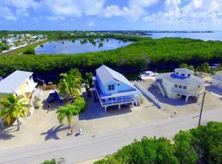 26 Mangrove Ln, Key Largo, FL 33037