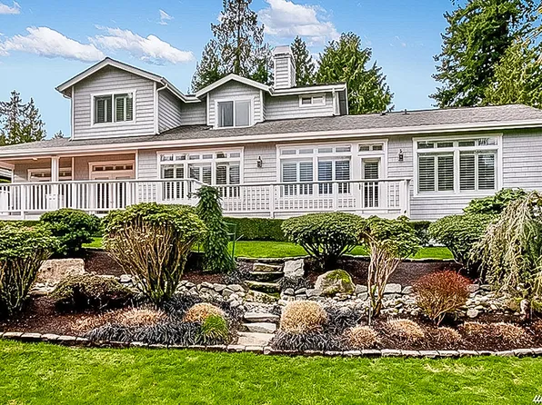 712 Tiffany Mdws NE, Bainbridge Island, WA 98110