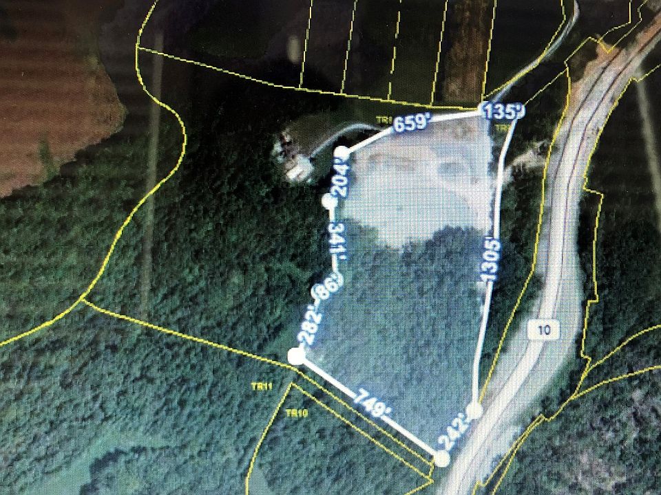 2nd image of 255 Hayden Ln