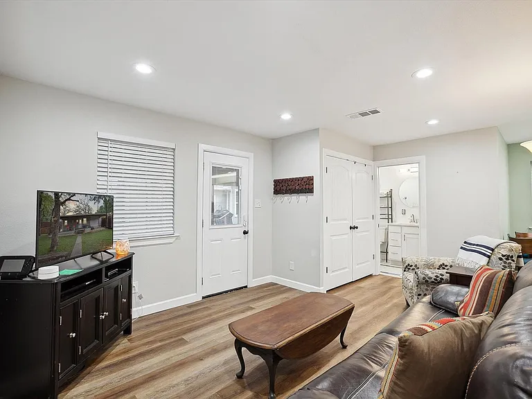 4016 Cactus Dr — Photo 5
