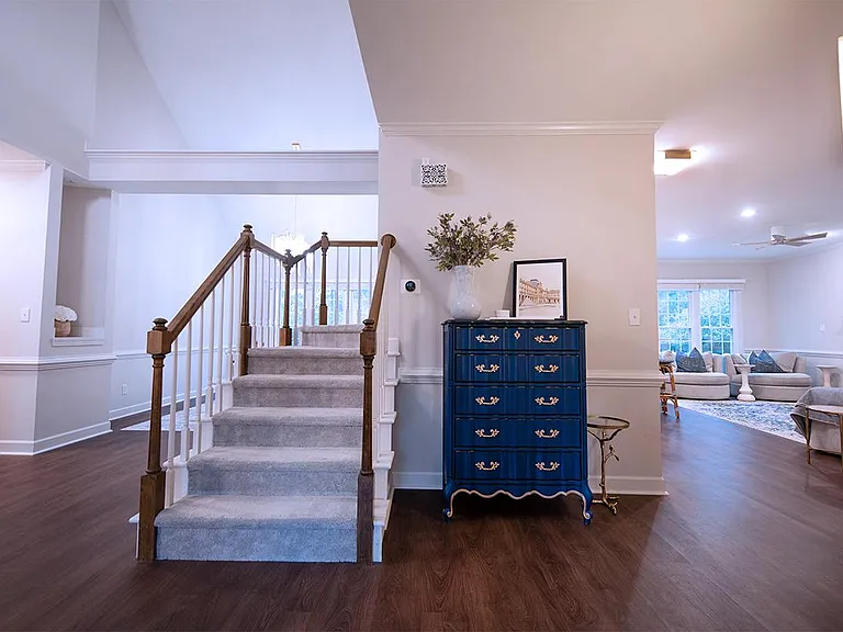 108 Cambay Ct — Photo 4