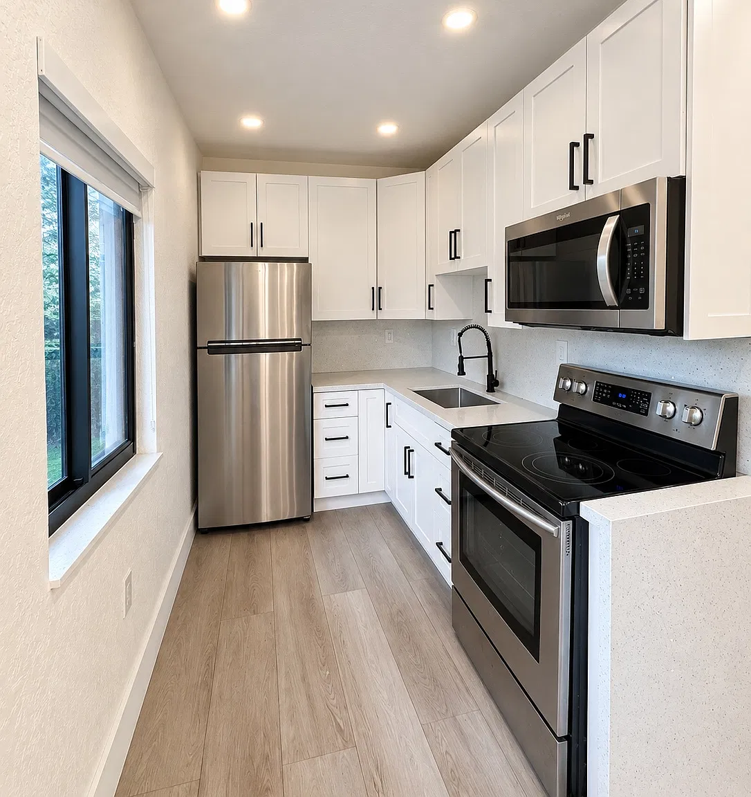 1 bed, 550 sqft, $2,100 — Photo 3