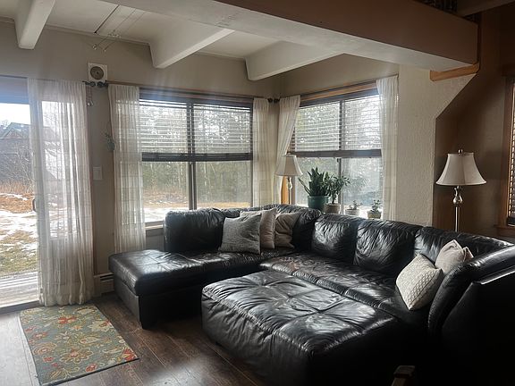 4th image of 303 Overlook Dr Unit 1A