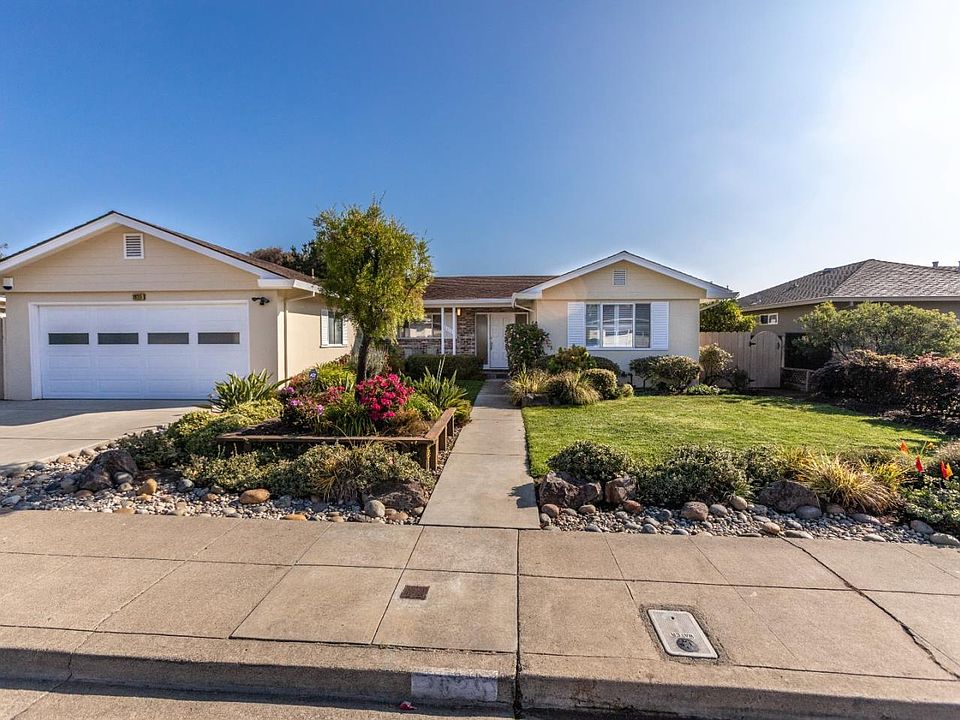 1st image of 2625 Martinez Dr