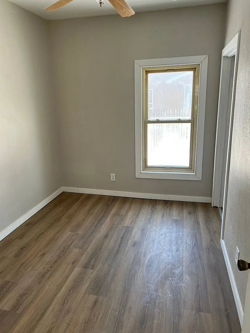 4 Bedroom Updated house!! — Photo 4