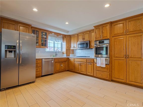 2nd image of 12798 Harmony Ave