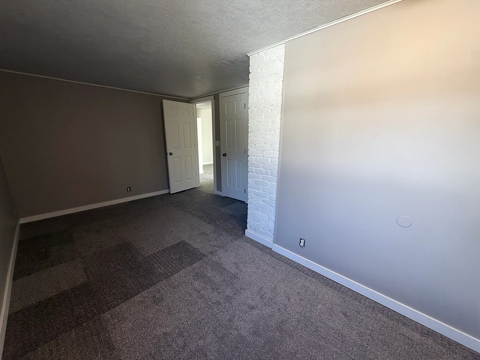 2 bed, 820 sqft, $925 — Photo 3