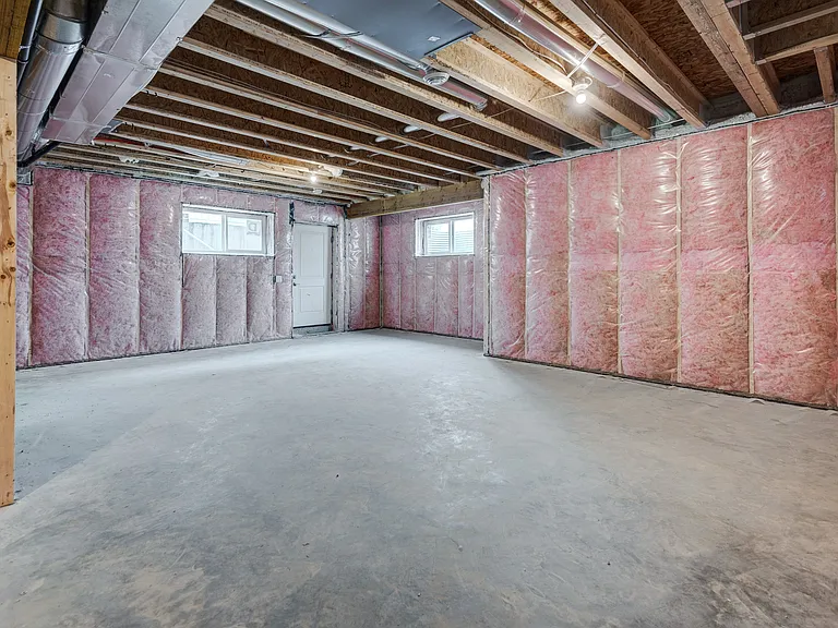 194 Kinniburgh Cres #194 — Photo 37