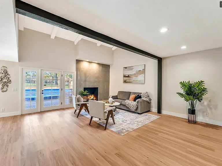 976 Pinehurst Dr — Photo 33