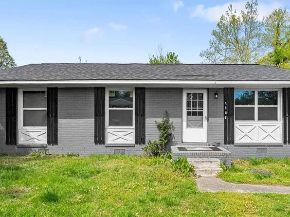 1501 Kingsway Dr, High Point, NC 27260