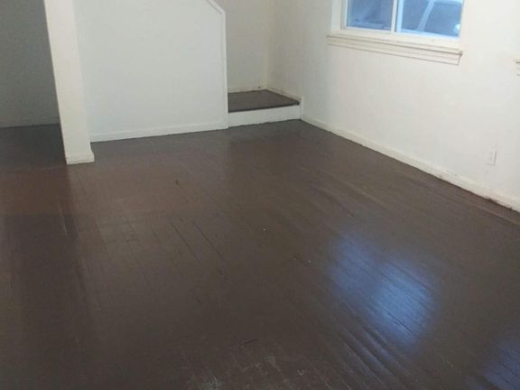 3rd image of 32013 Otsego St