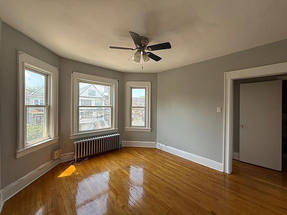4th image of 95 W 52nd St Floor 2
