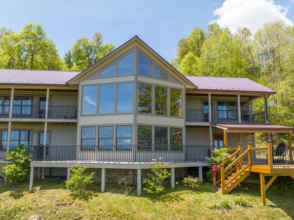 1000 Locust Ln, Butler, TN 37640