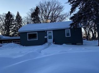 901 13th St S, Moorhead, MN 56560