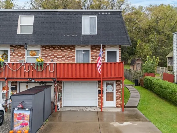 2614 Meadow St, Natrona Heights, PA 15065