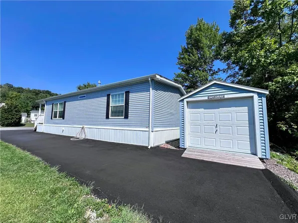 25 Spirit Ct, New Ringgold, PA 17960
