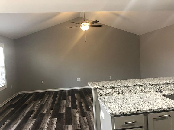 5th image of 107 Olive Branch Dr