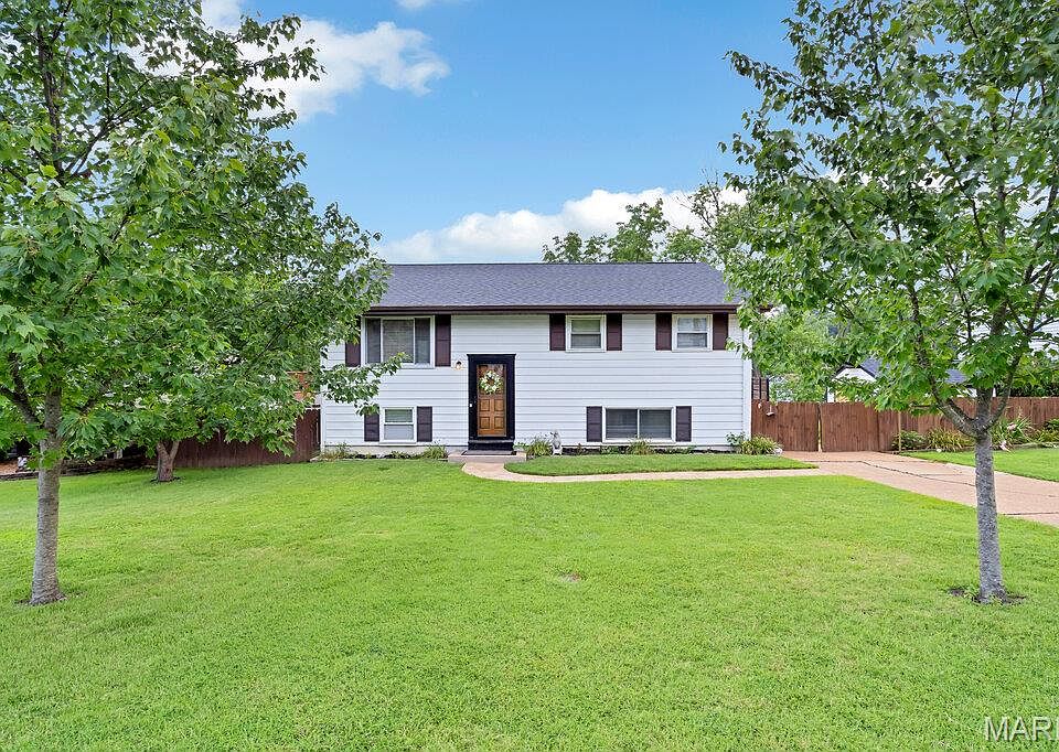 1st image of 532 Golden Valley Dr