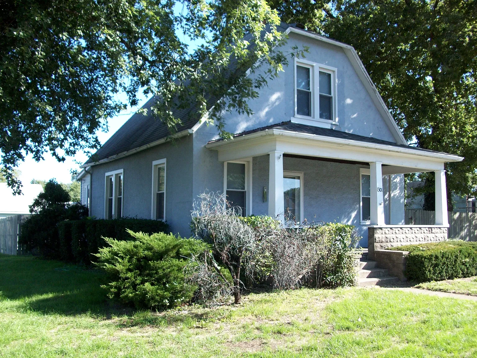 1301 Broadway St photo 1