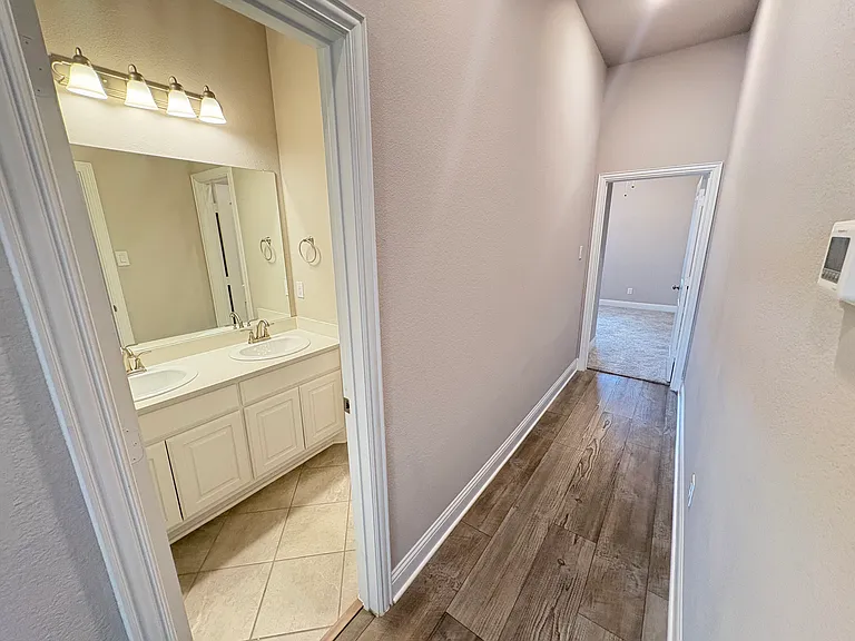 2817 Bobcat Dr — Photo 7