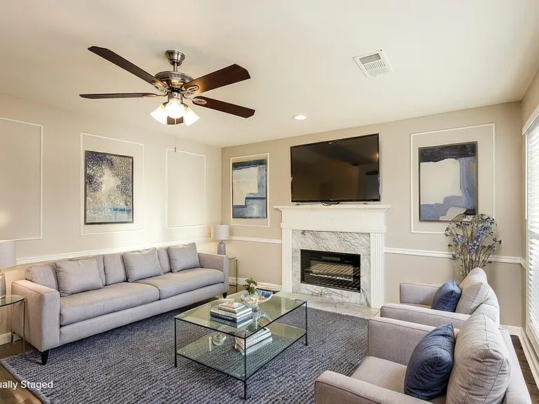 655 Suwanee Lakes Cir — Photo 4