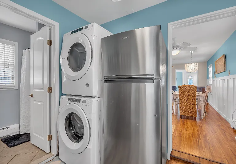 227 Bay Ter — Photo 12