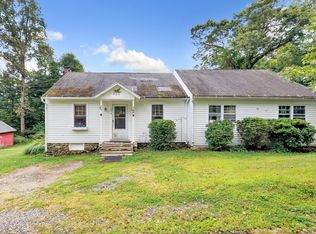 206 Cook Ln, Beacon Falls, CT 06403