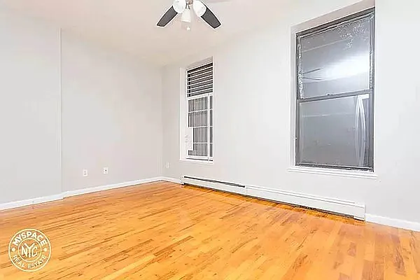 Rented by GROOME REALTY LLC | media 27