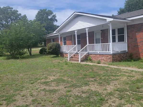 174 Richardson Cir, Lugoff, SC 29078