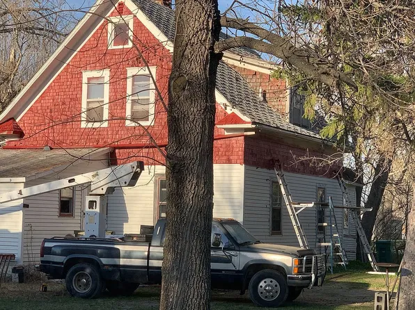 311 Adams St, Edmore, ND 58330