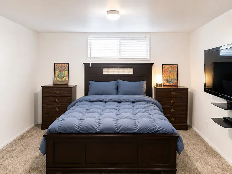 1012 James Madison Cir — Photo 5